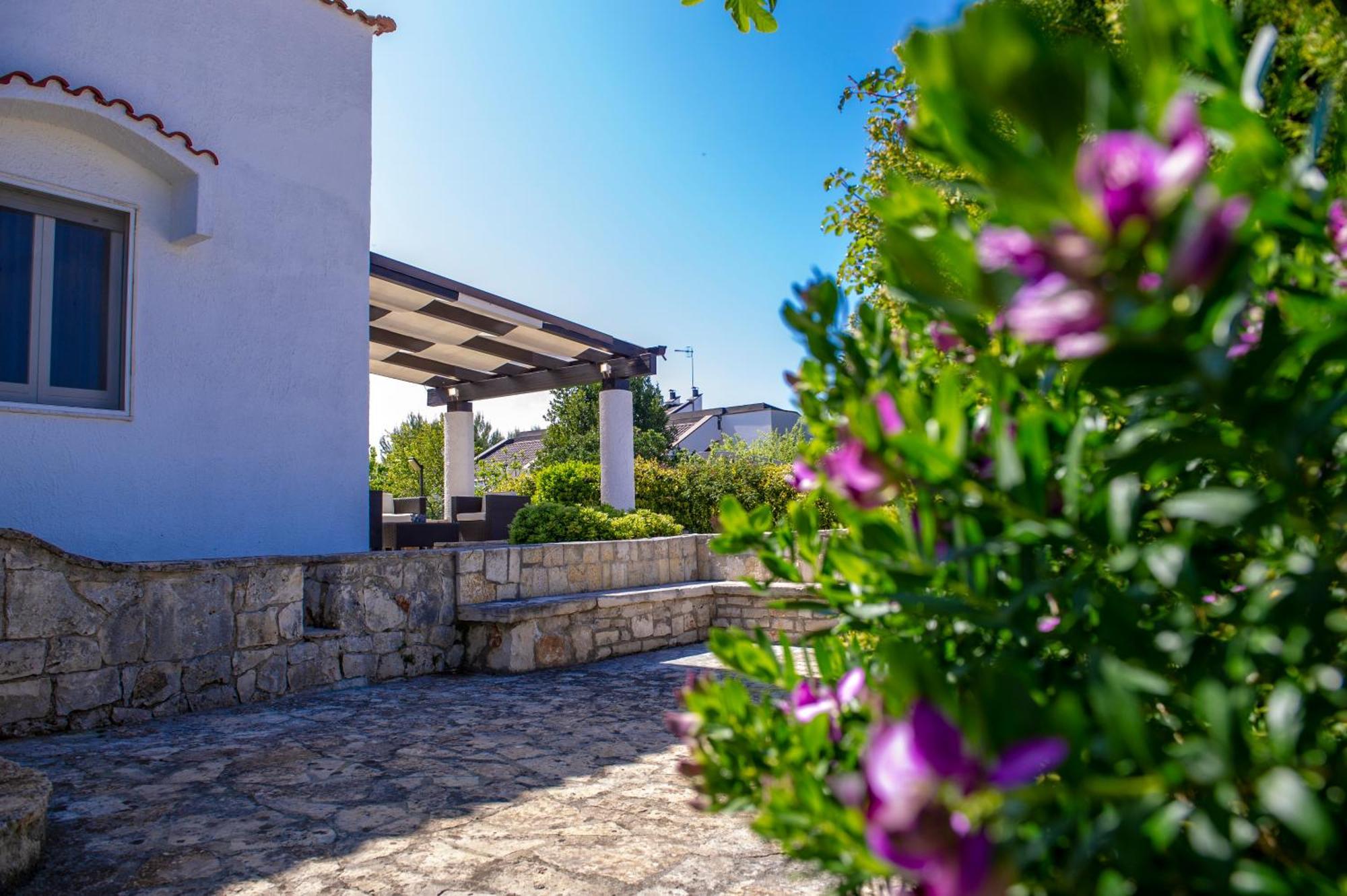 Bouganvilla Polignano a Mare Exteriér fotografie